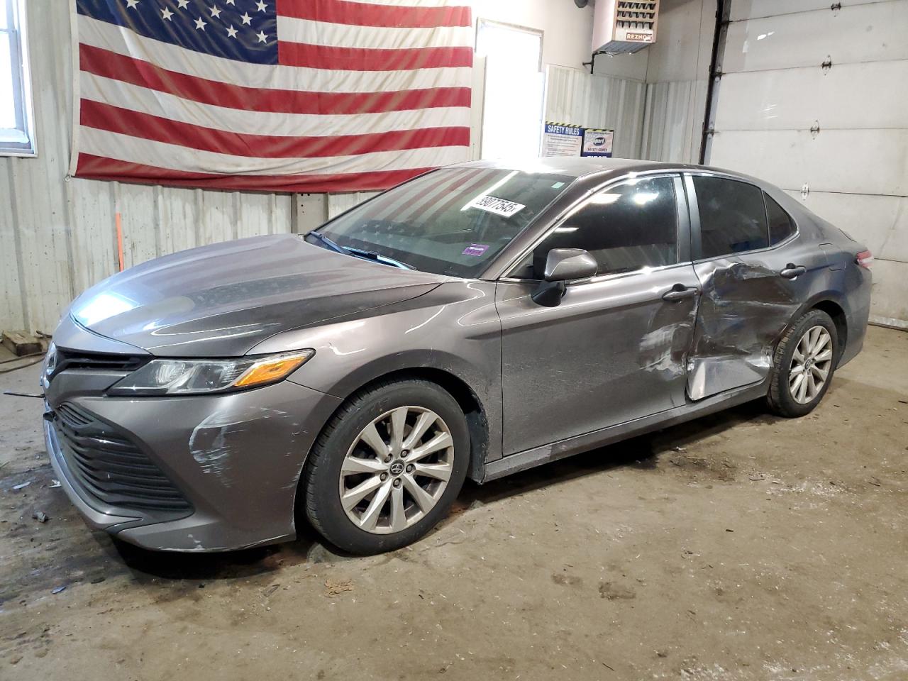TOYOTA CAMRY LE 2020