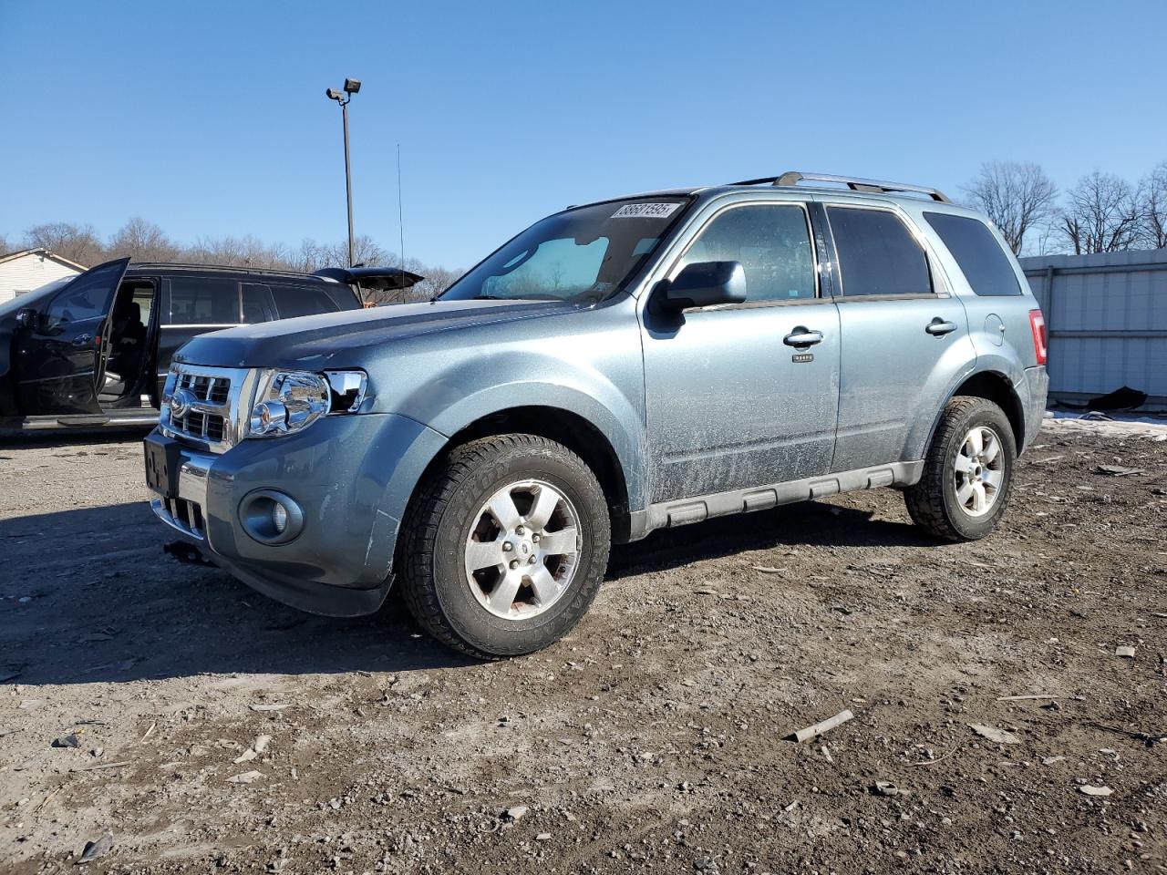 FORD ESCAPE LIM 2011