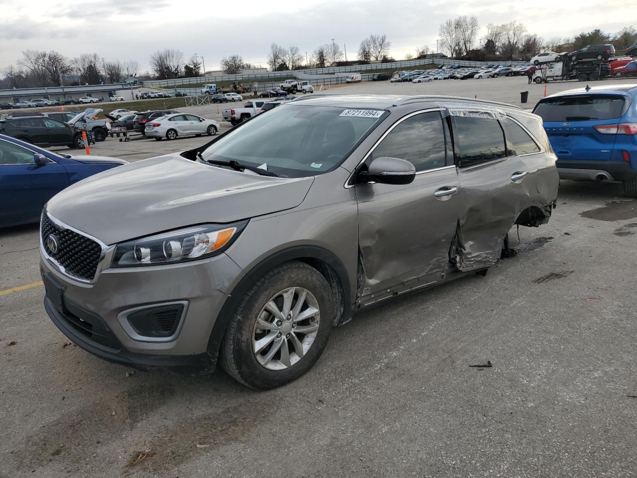 KIA SORENTO LX 2016