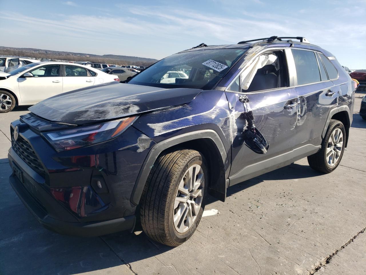 TOYOTA RAV4 XLE P 2024