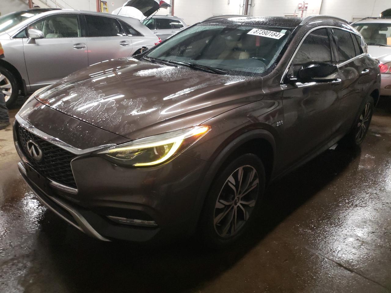 INFINITI QX30 BASE 2017