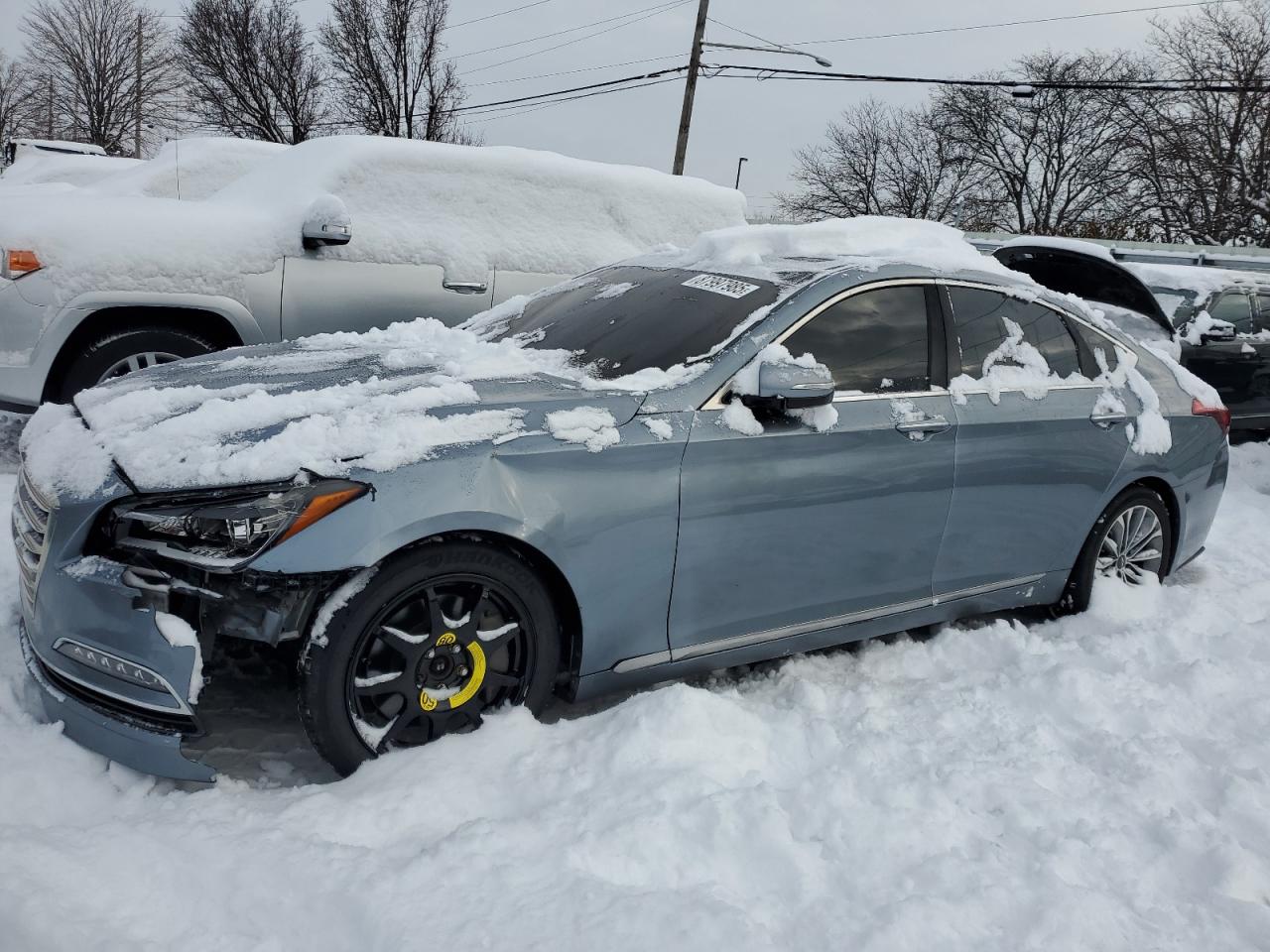 HYUNDAI GENESIS 3. 2016