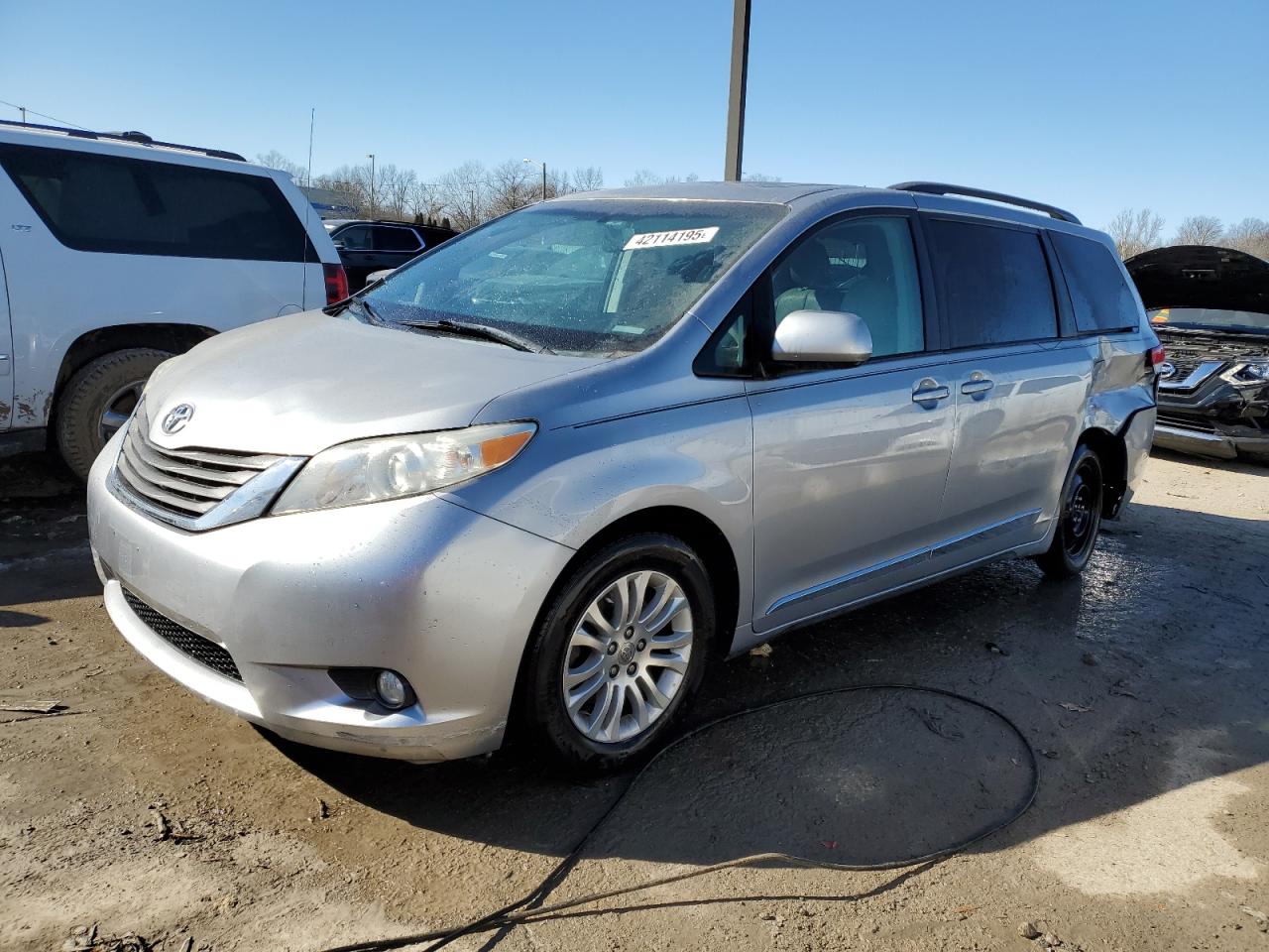 TOYOTA SIENNA 2012