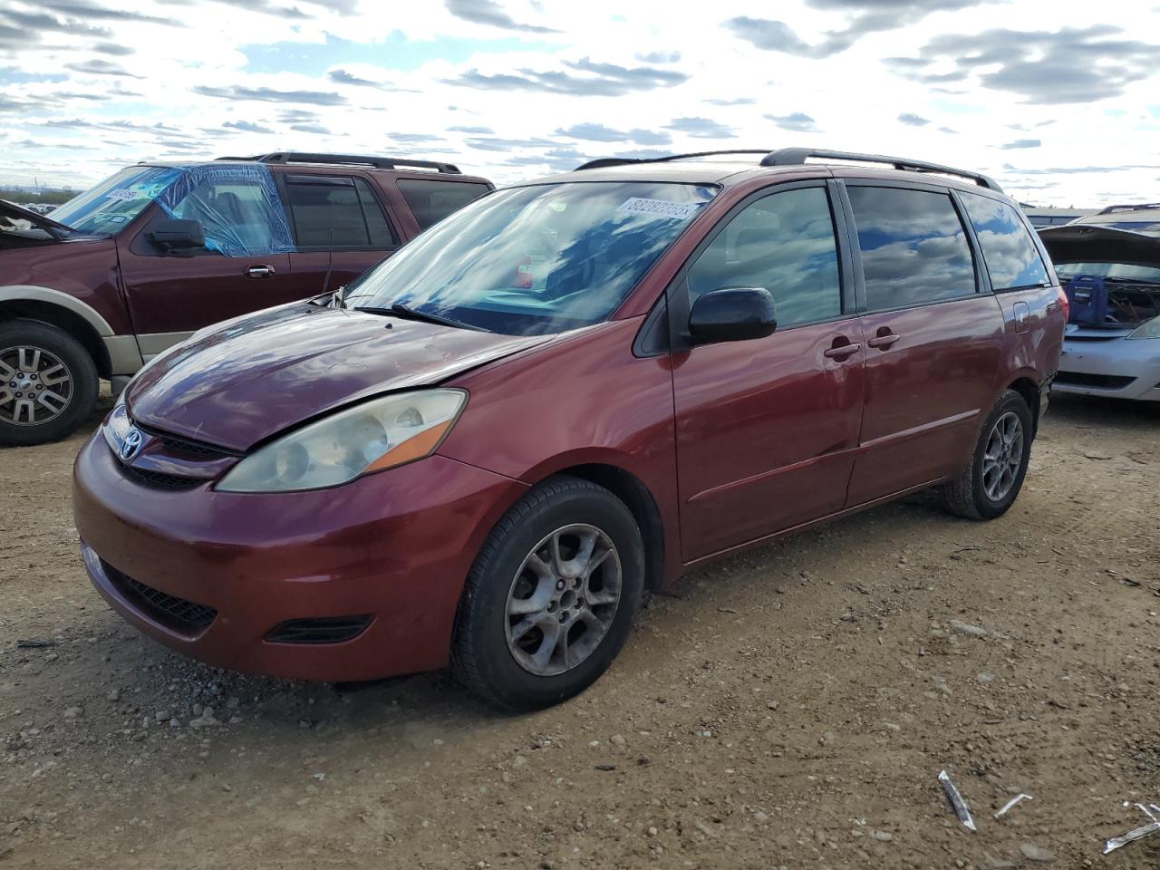 TOYOTA SIENNA CE 2008
