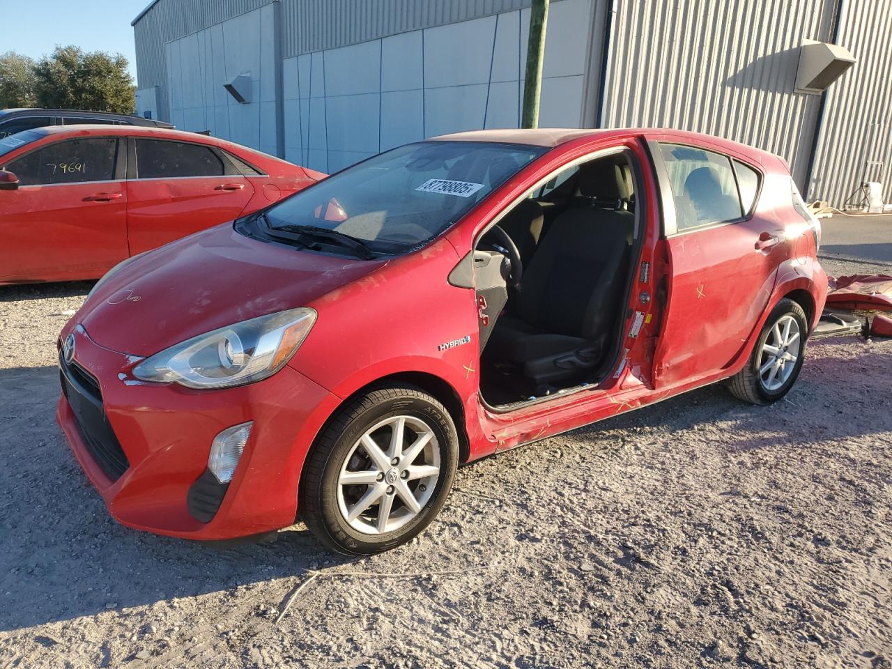 TOYOTA PRIUS C 2016