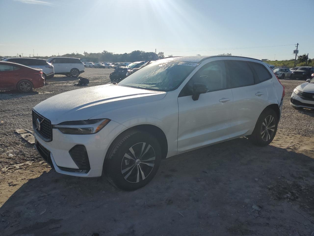 VOLVO XC60 CORE 2025