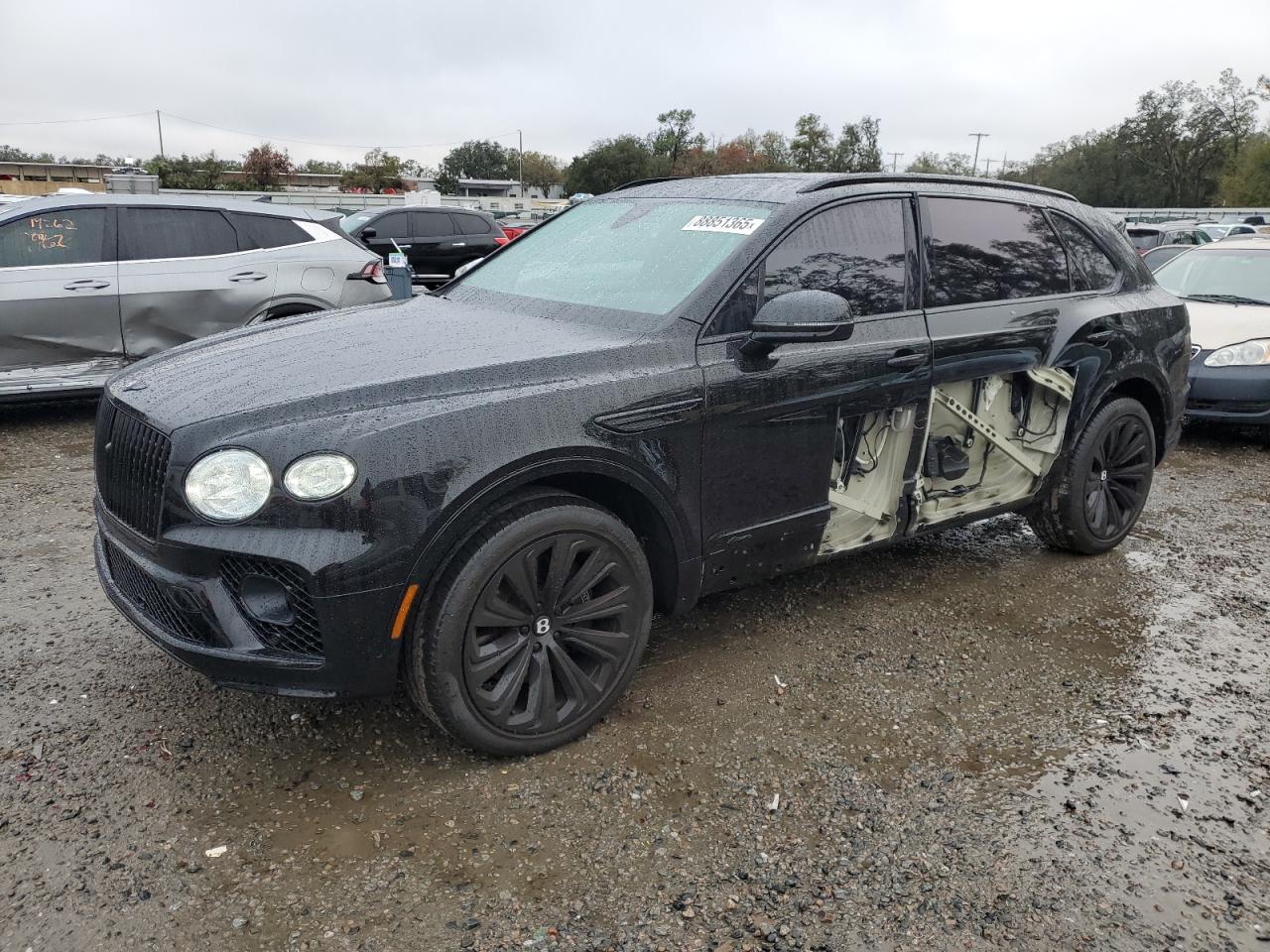 BENTLEY BENTAYGA 2023