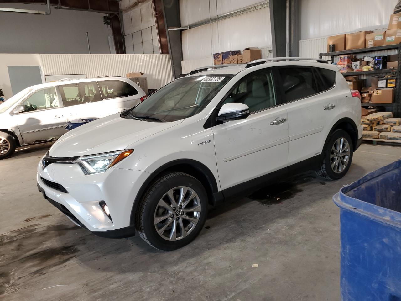 TOYOTA RAV4 HV LI 2016