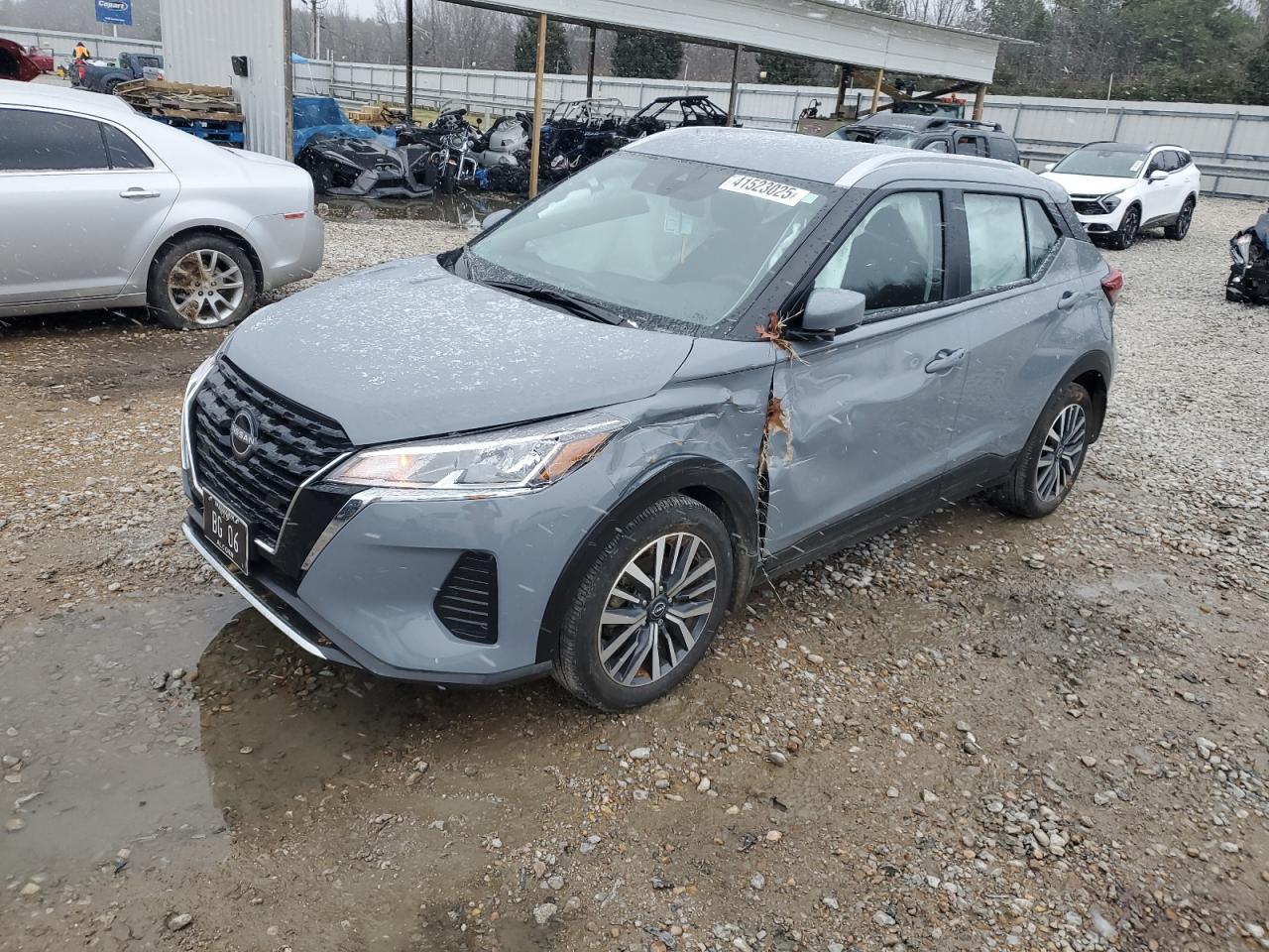 NISSAN KICKS SV 2023