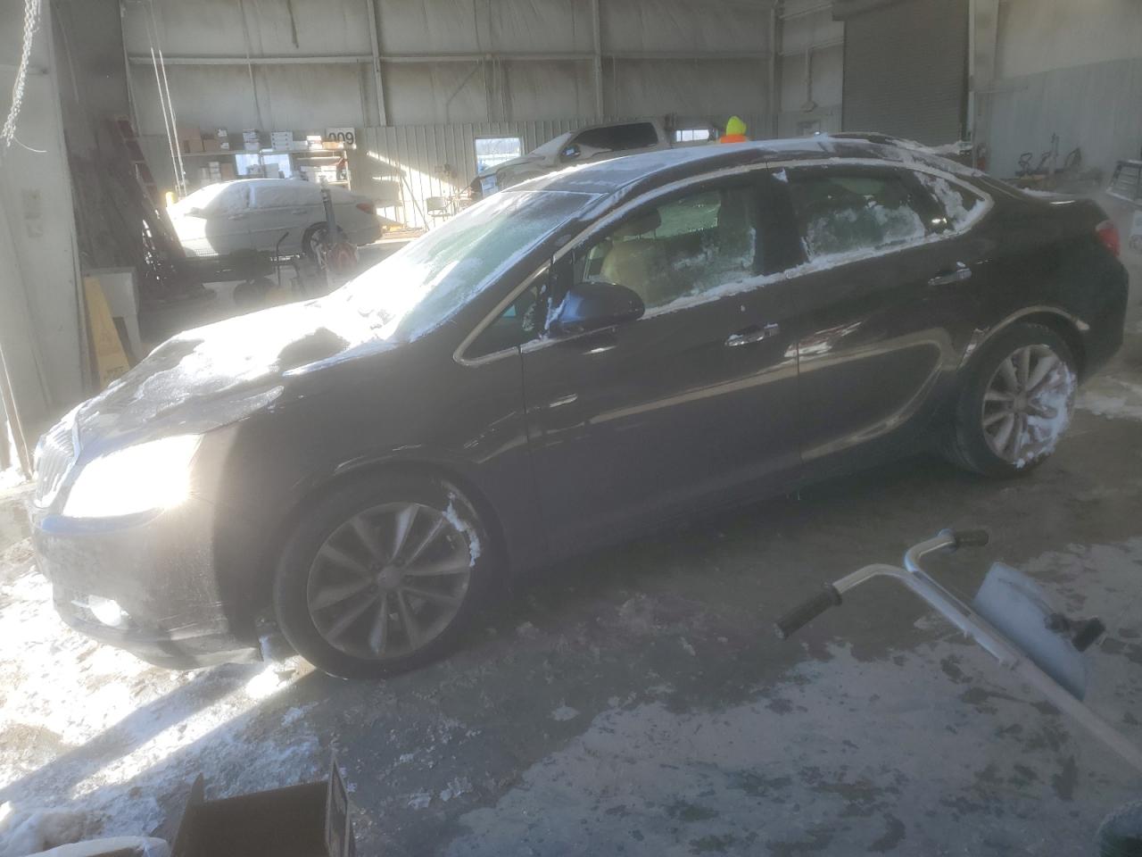 BUICK VERANO 2012