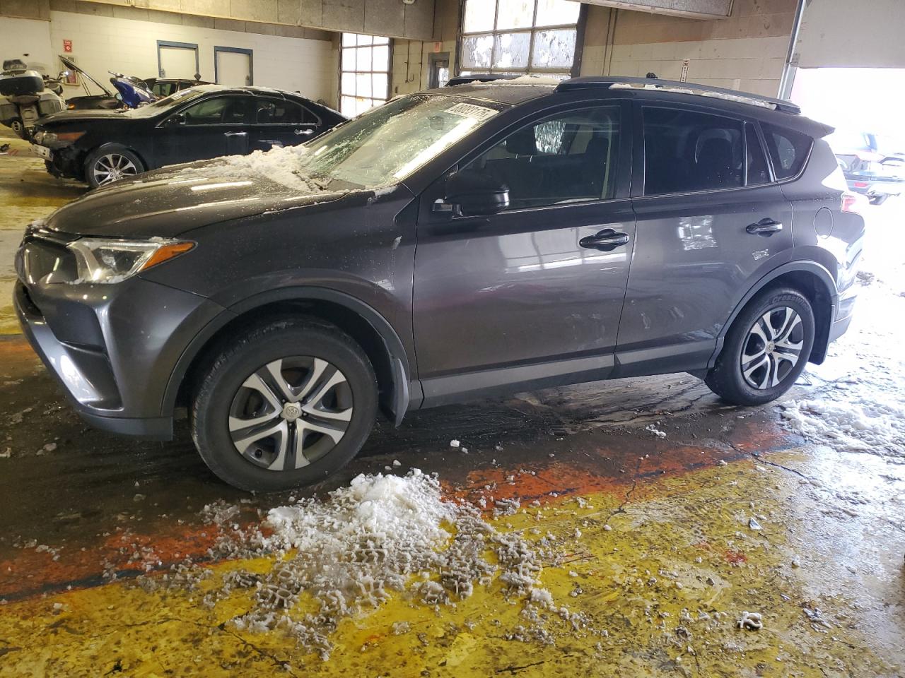 TOYOTA RAV4 LE 2018
