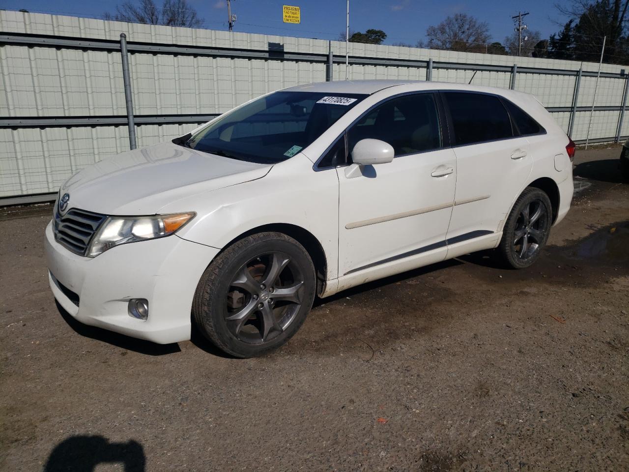 TOYOTA VENZA 2011