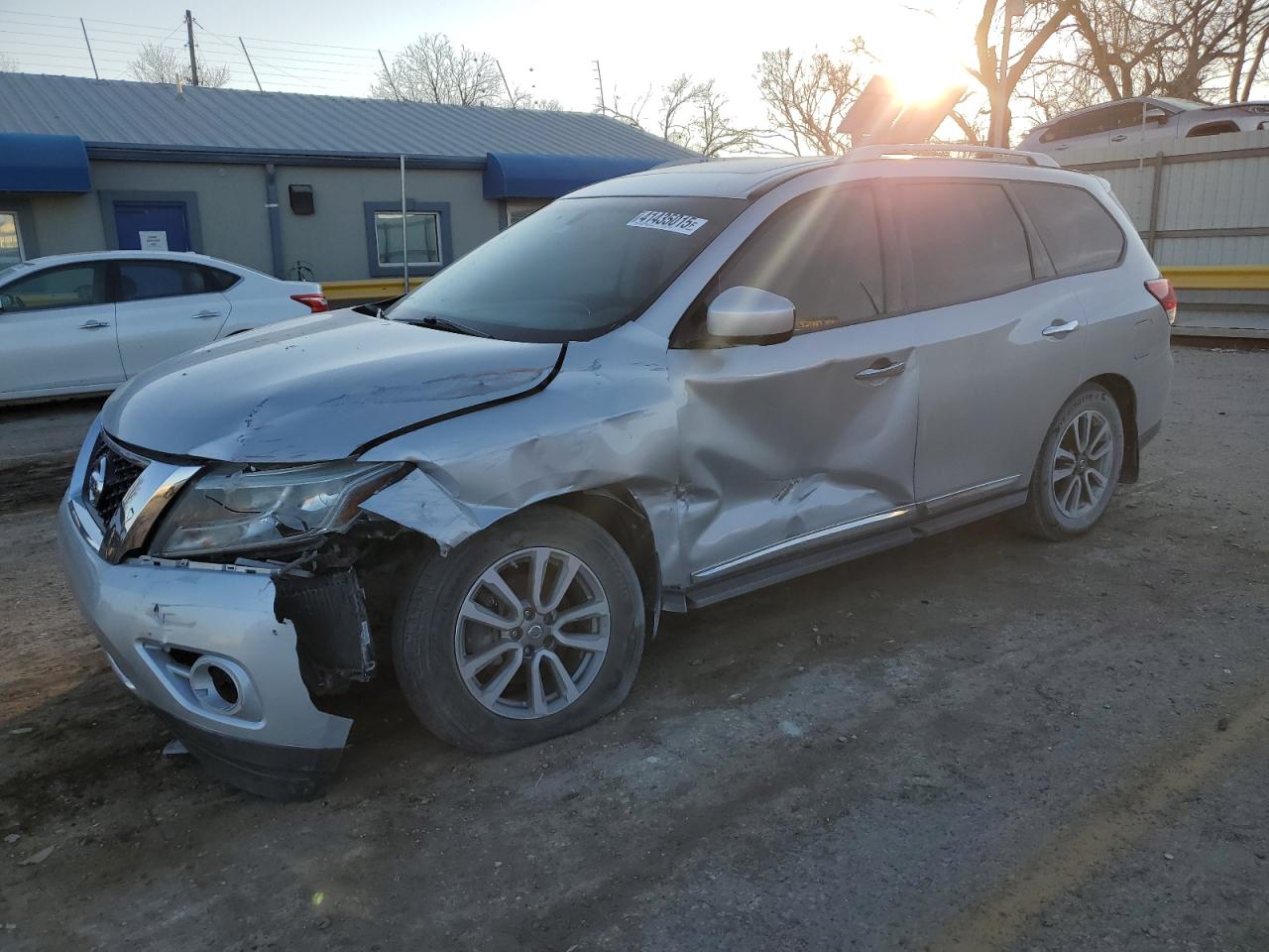 NISSAN PATHFINDER 2015