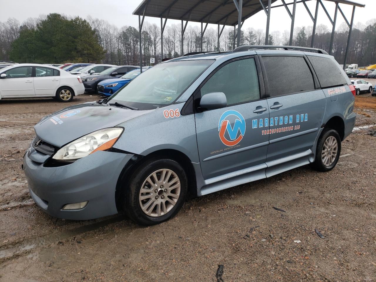 TOYOTA SIENNA XLE 2006