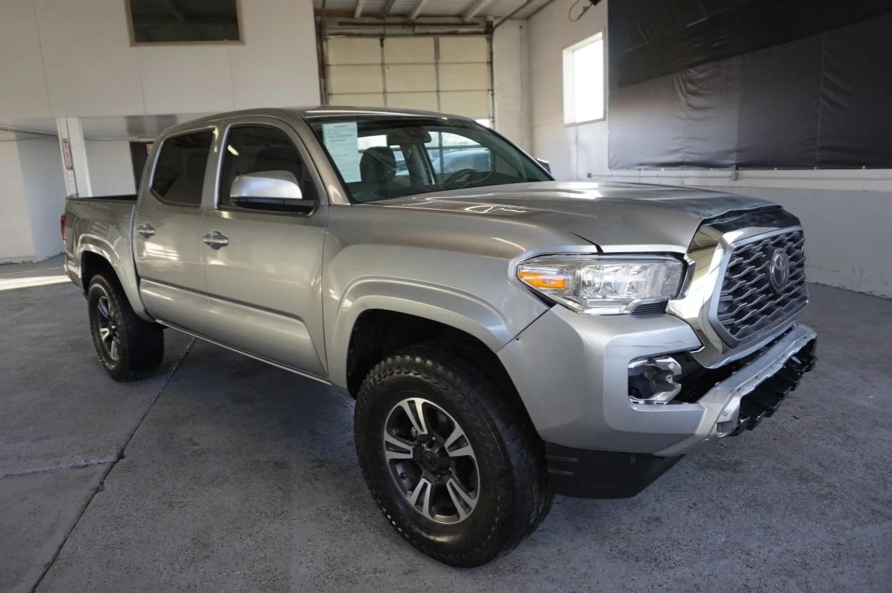 TOYOTA TACOMA DOU 2023
