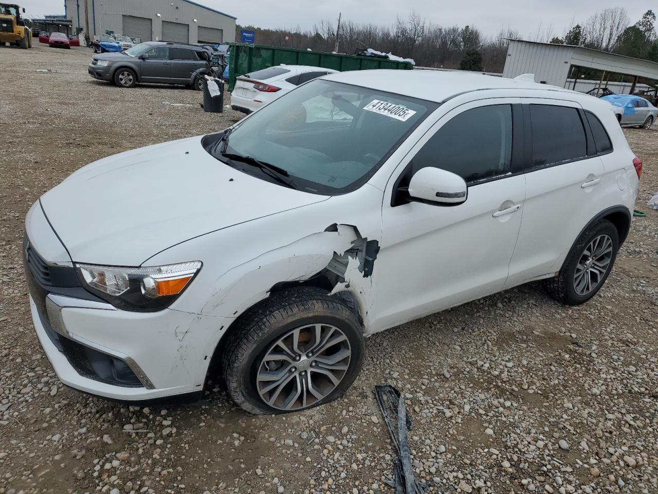 MITSUBISHI OUTLANDER 2017