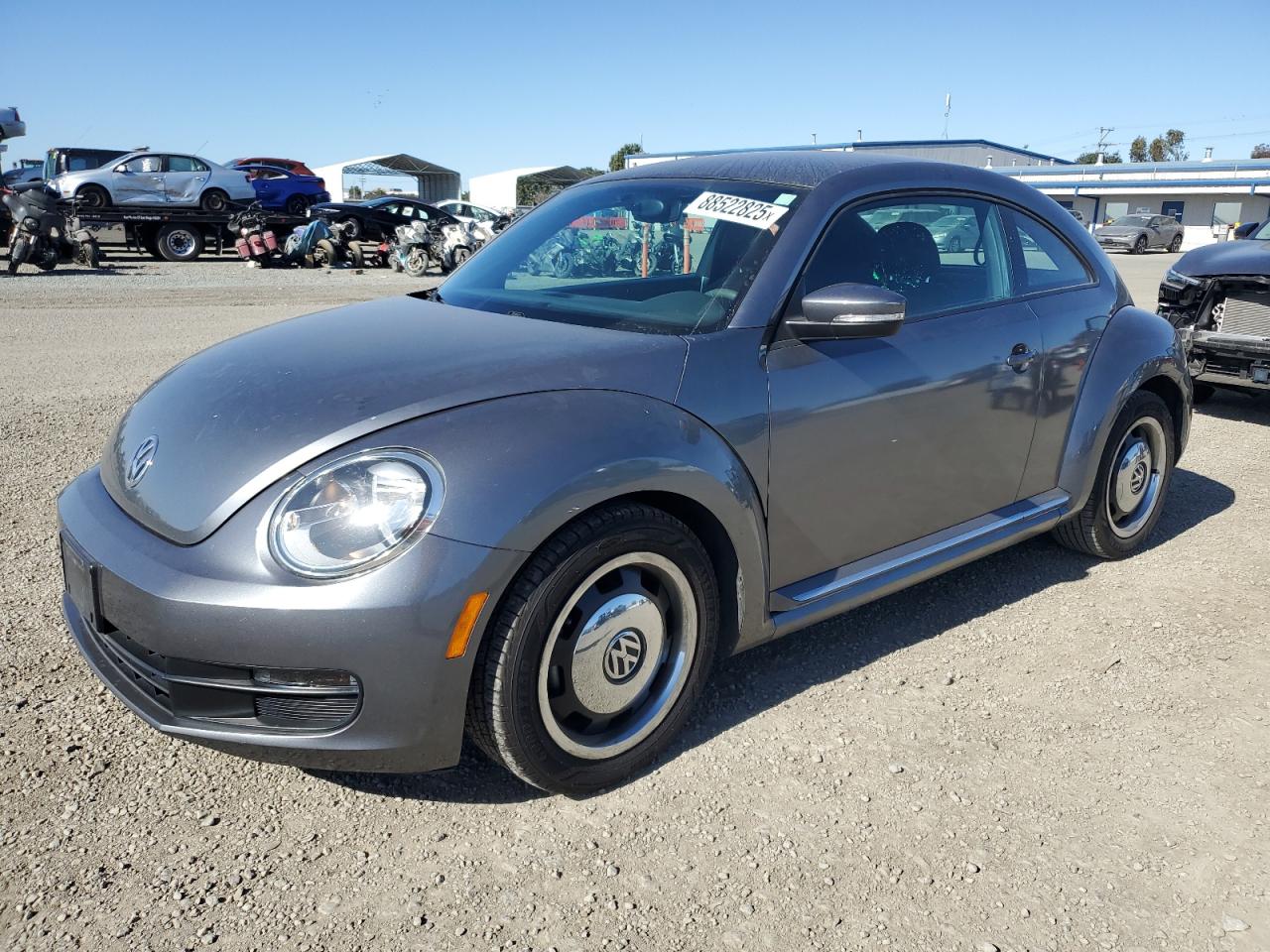 VOLKSWAGEN BEETLE 2012