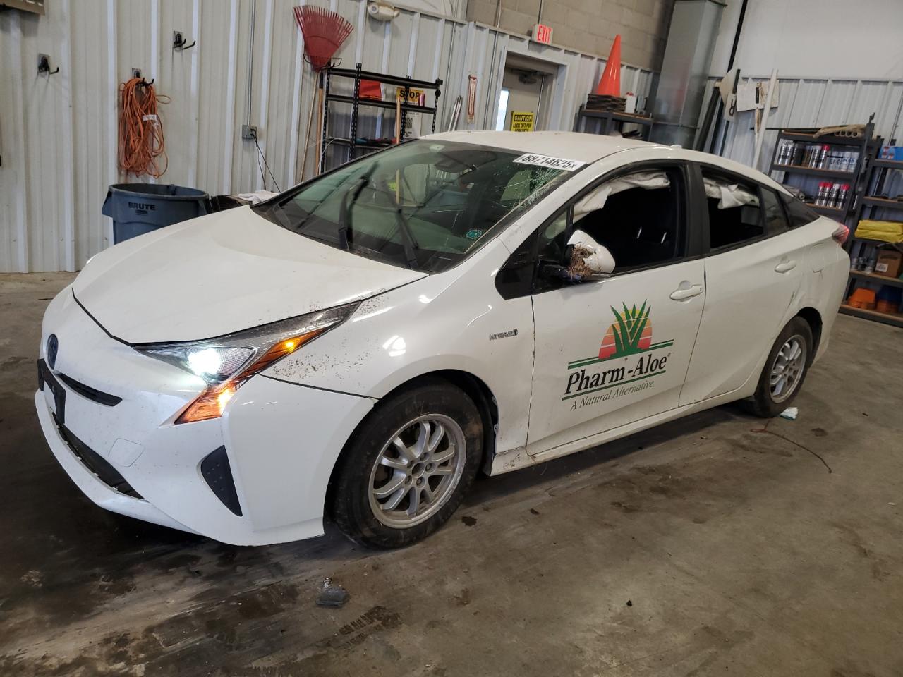 TOYOTA PRIUS 2018