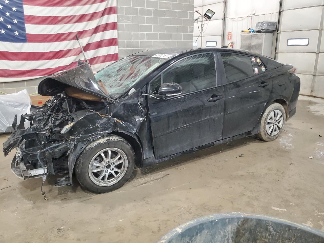 TOYOTA PRIUS 2016