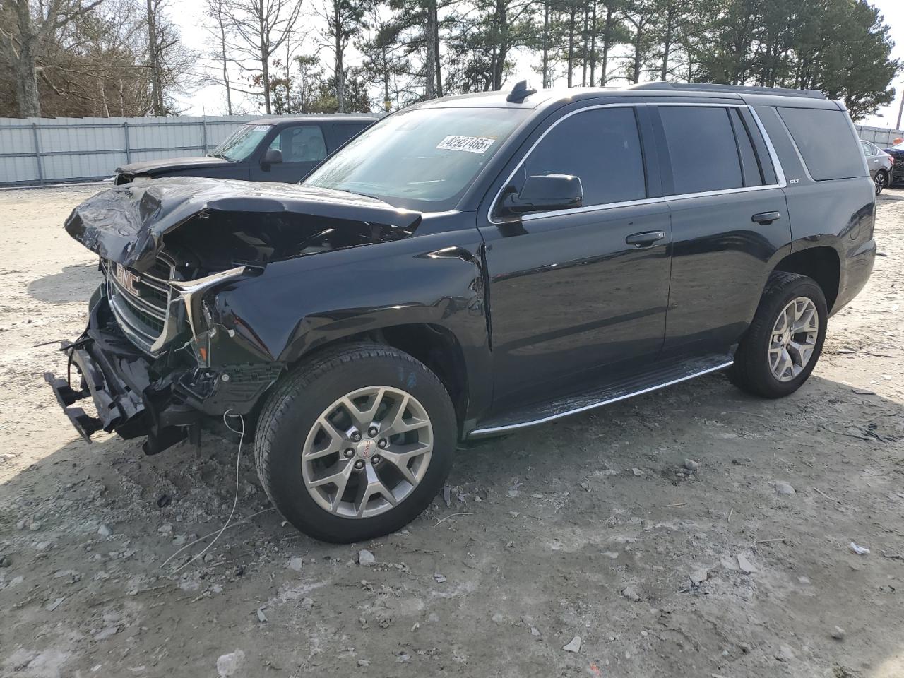 GMC YUKON SLT 2017