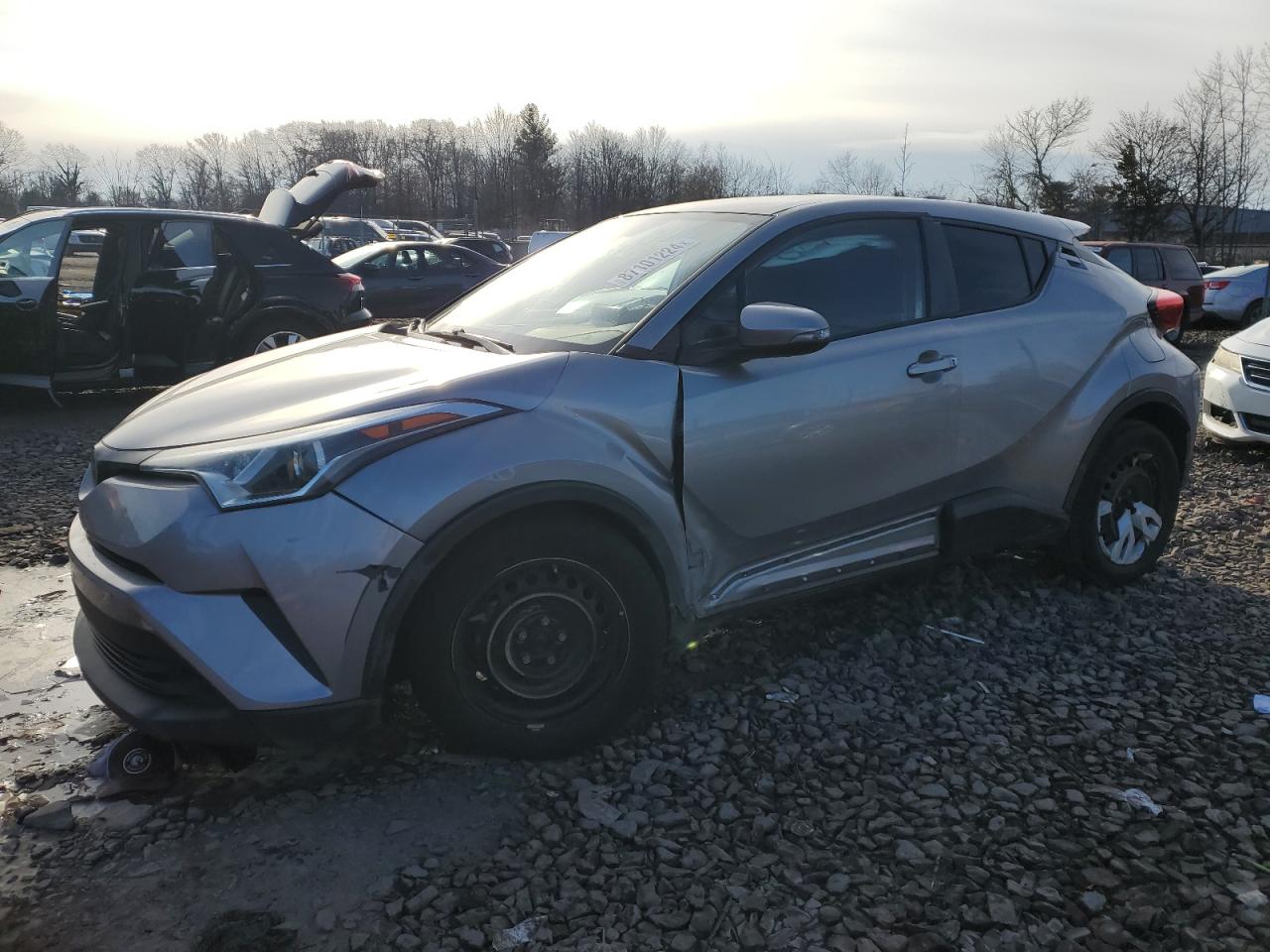 TOYOTA C-HR XLE 2019