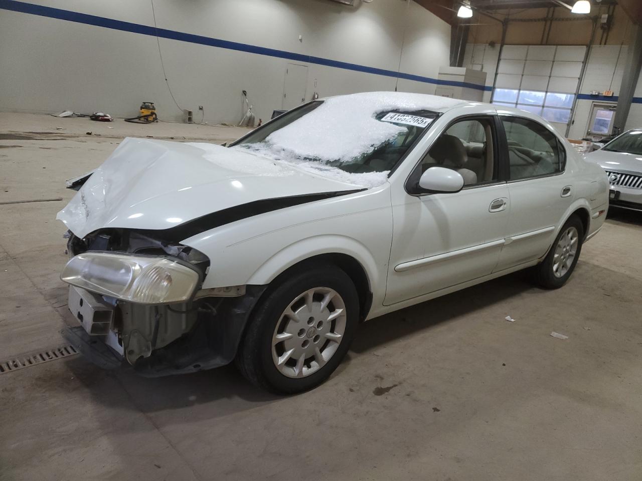 NISSAN MAXIMA 2000