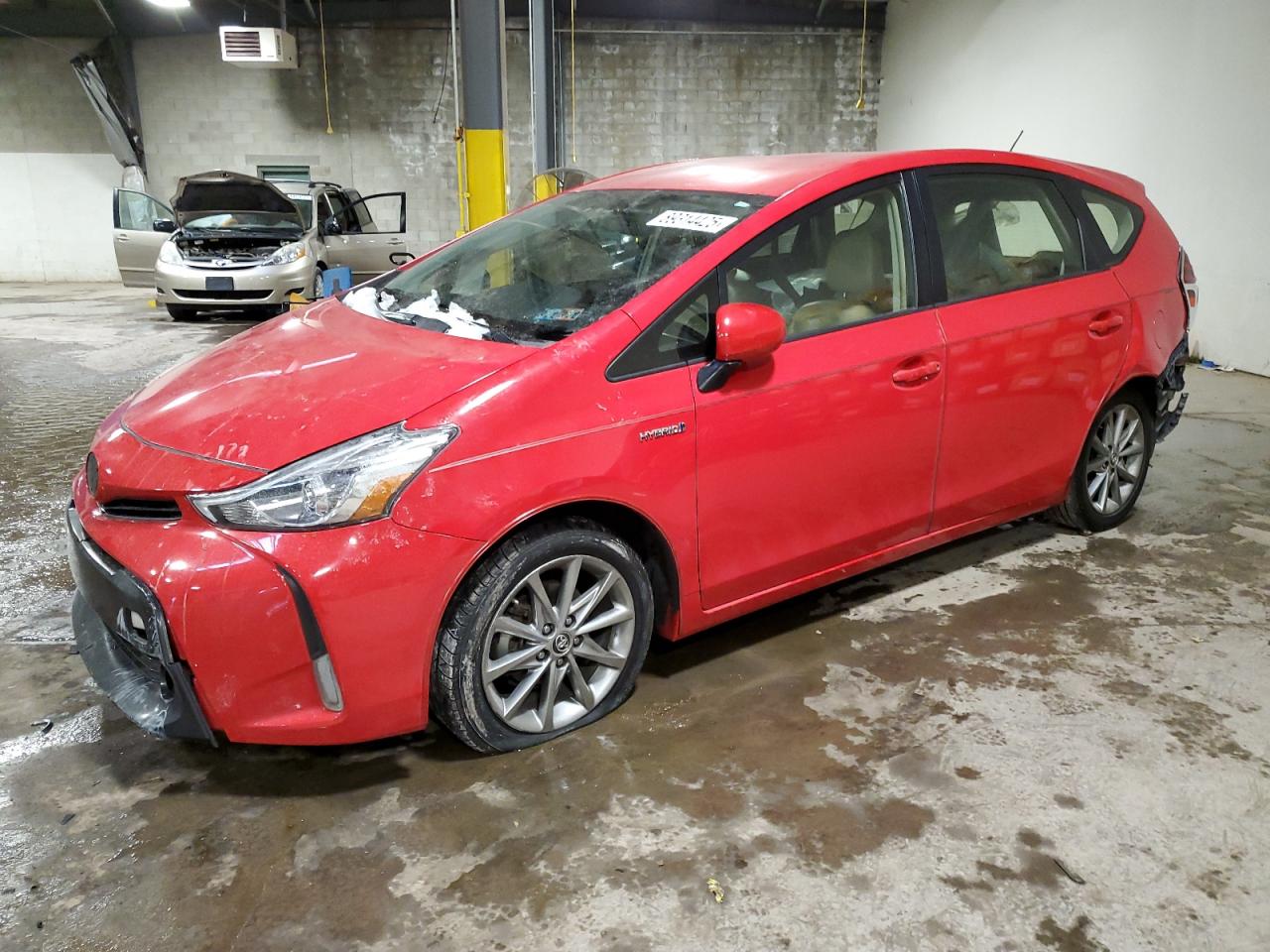 TOYOTA PRIUS V 2015