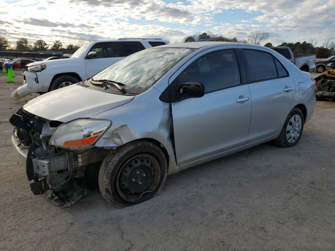 TOYOTA YARIS 2010