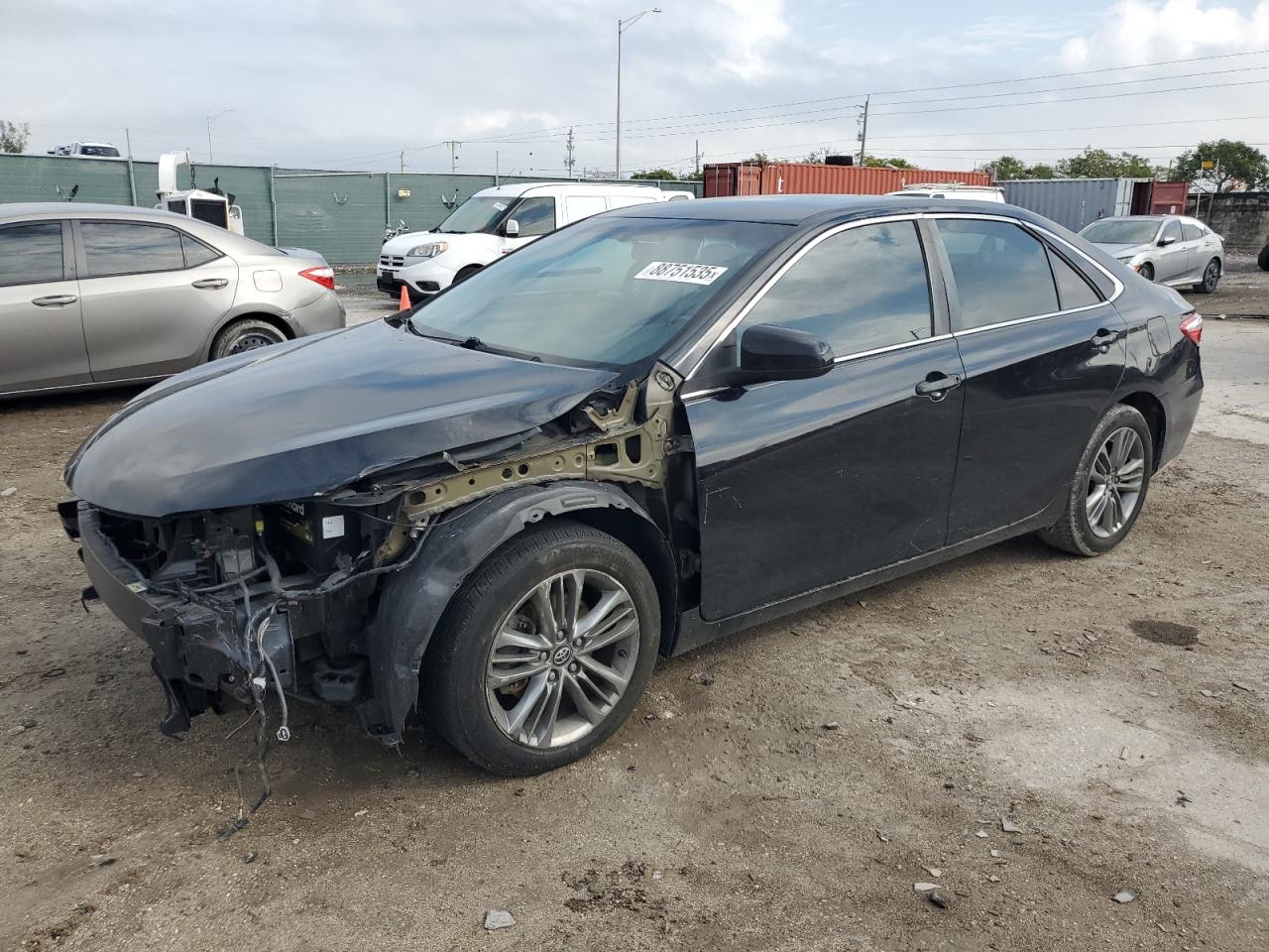 TOYOTA CAMRY LE 2016