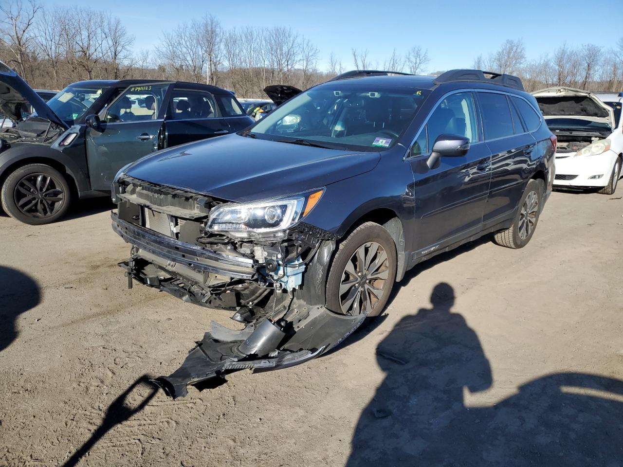 SUBARU OUTBACK 2. 2016