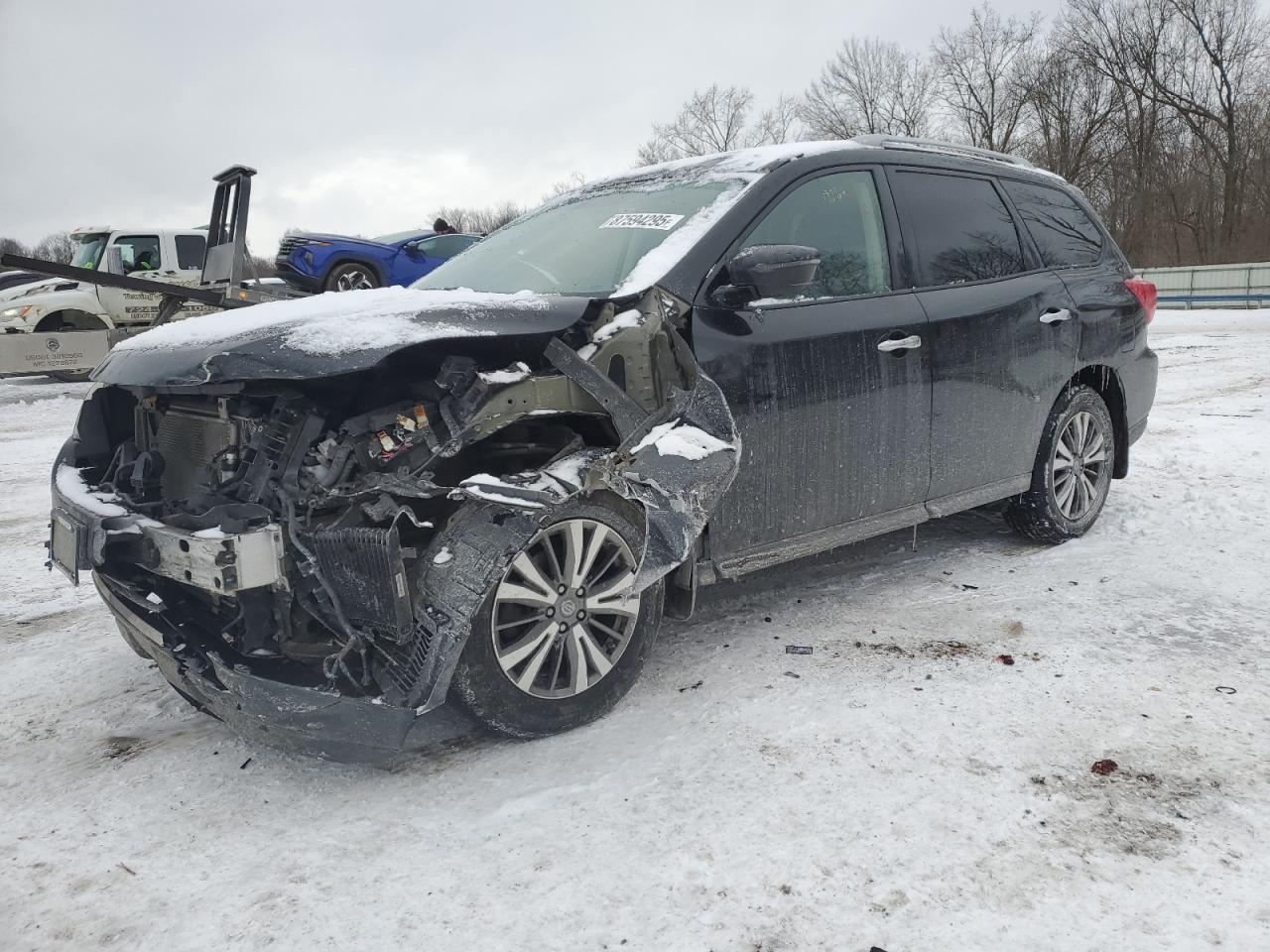 NISSAN PATHFINDER 2019