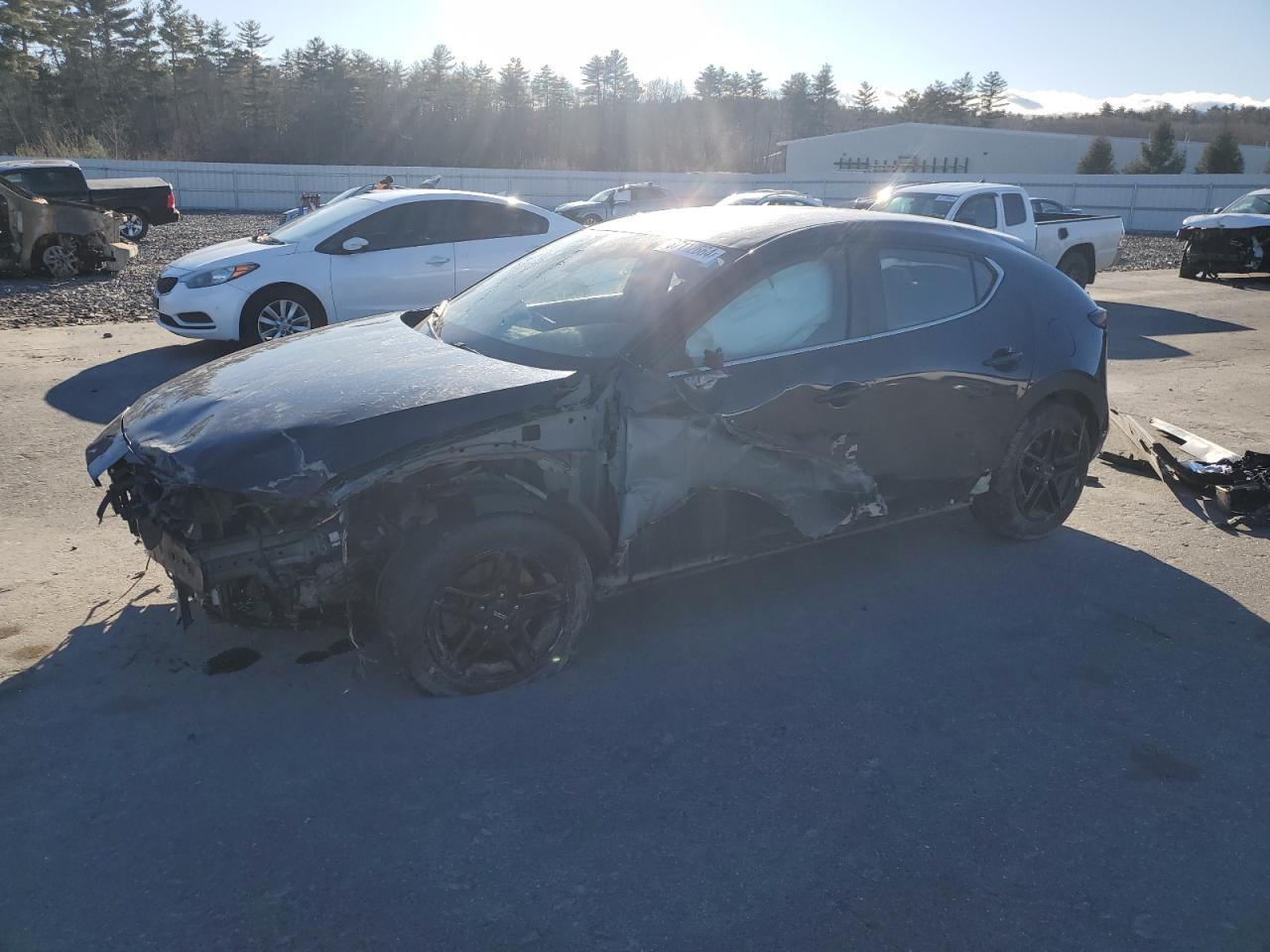 MAZDA 3 2019