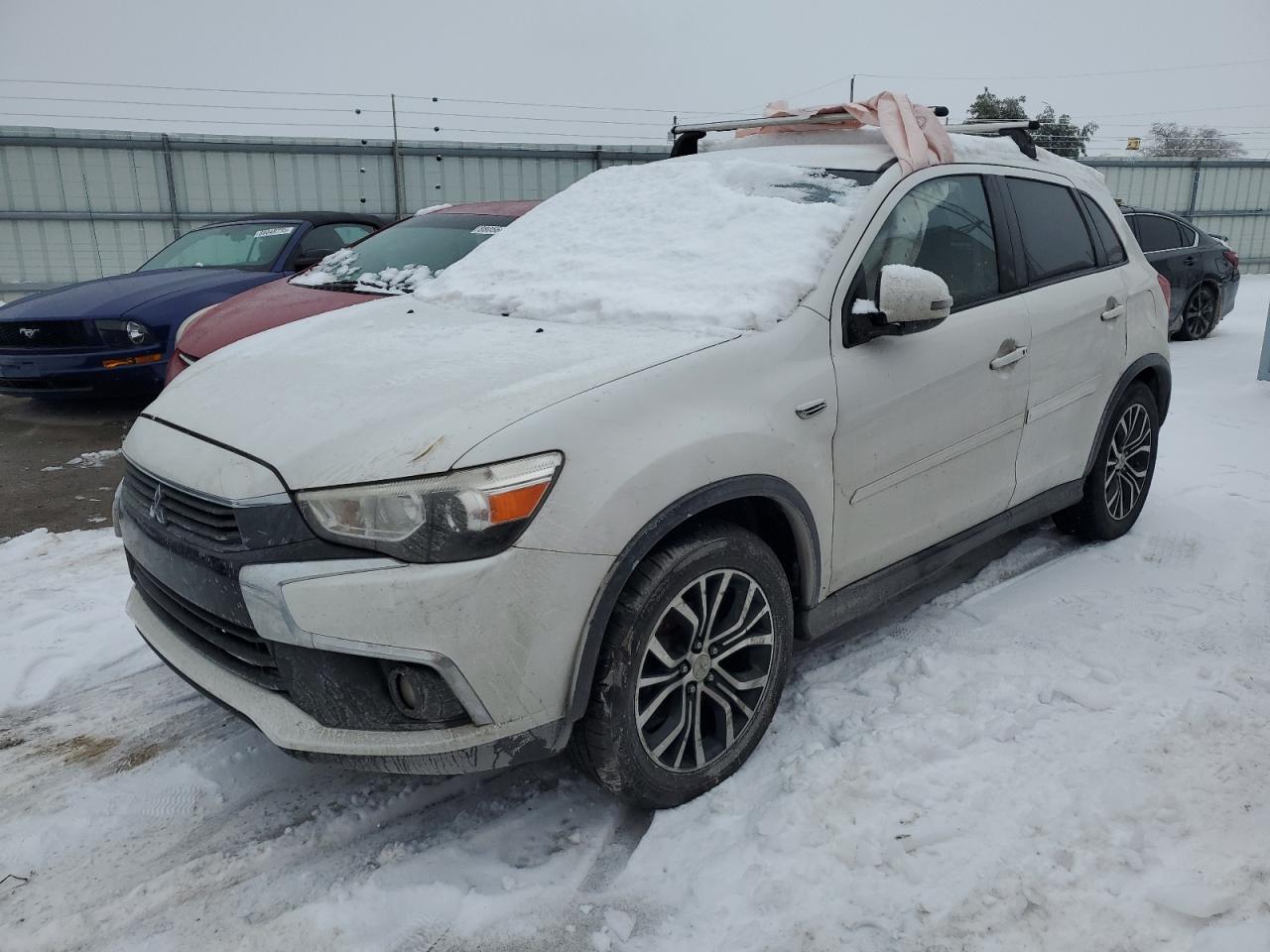 MITSUBISHI OUTLANDER 2017
