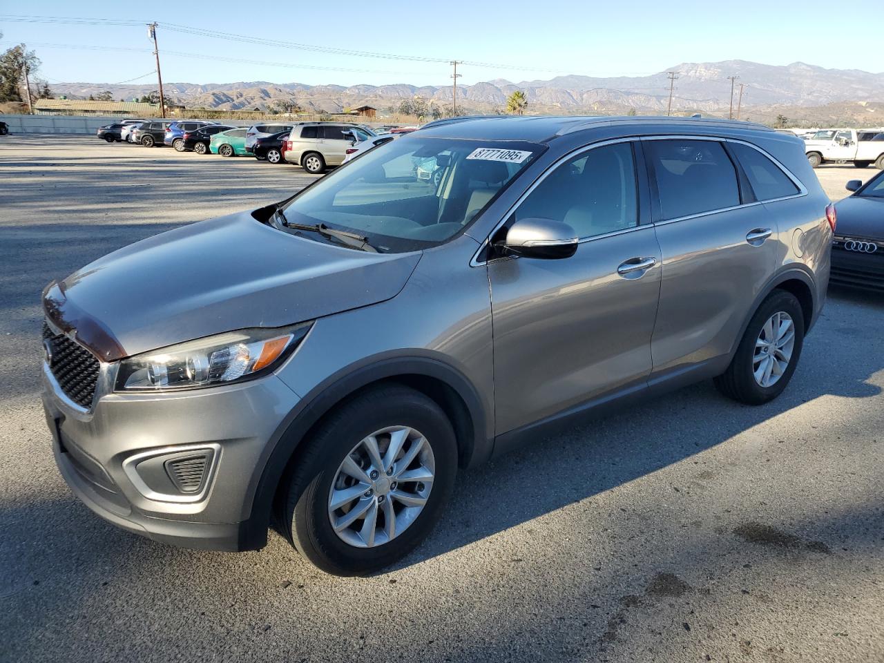 KIA SORENTO LX 2018