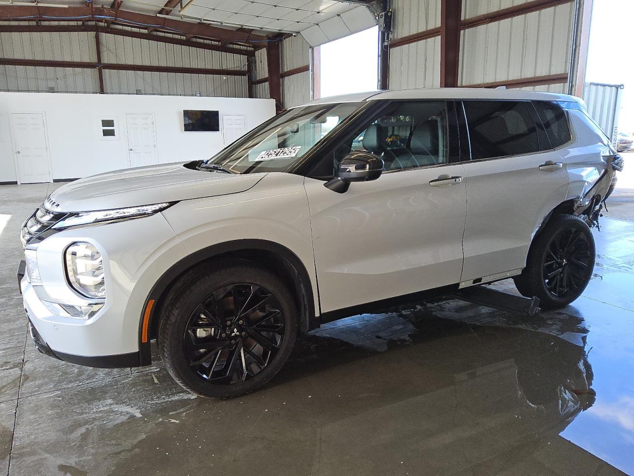 MITSUBISHI OUTLANDER 2024