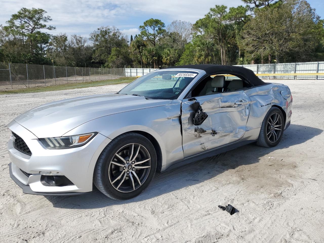 FORD MUSTANG 2017
