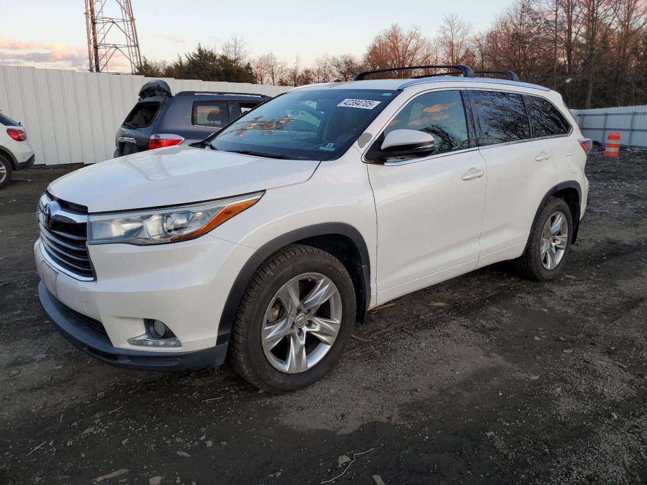 TOYOTA HIGHLANDER 2015