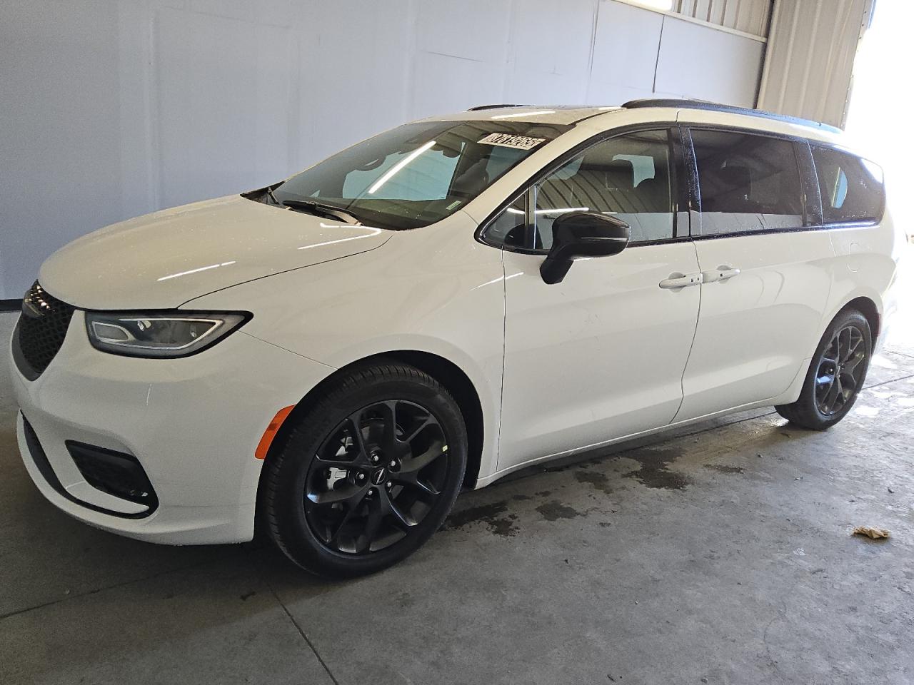 CHRYSLER PACIFICA L 2025
