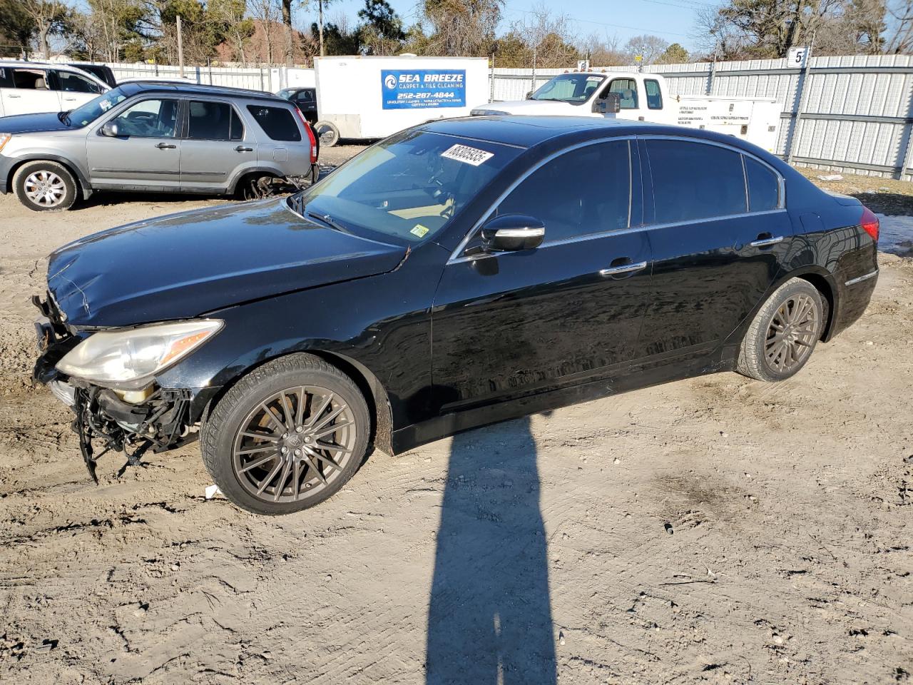 HYUNDAI GENESIS 3. 2012