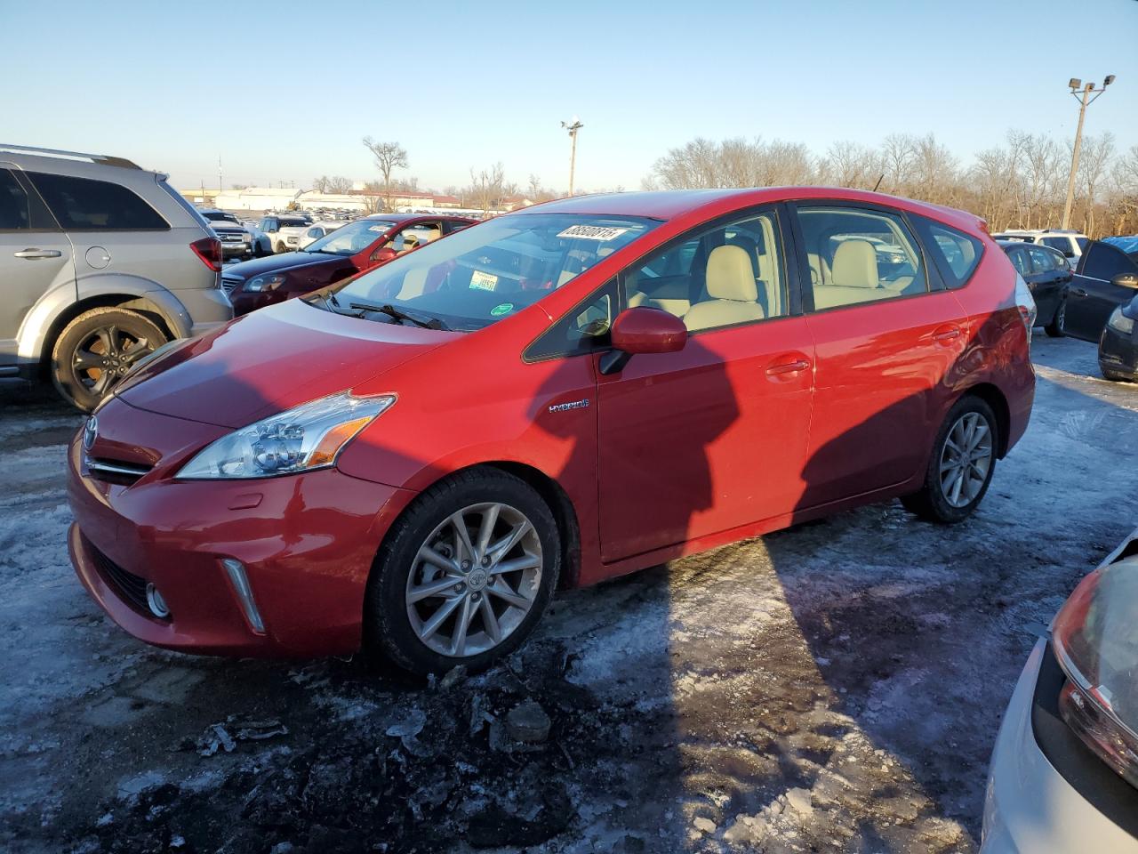 TOYOTA PRIUS V 2013