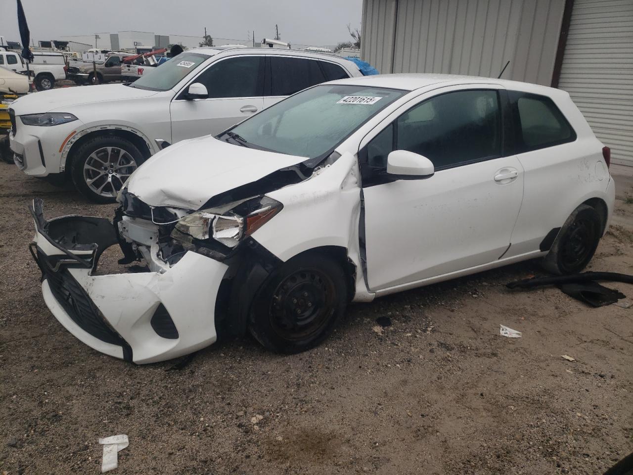 TOYOTA YARIS 2015