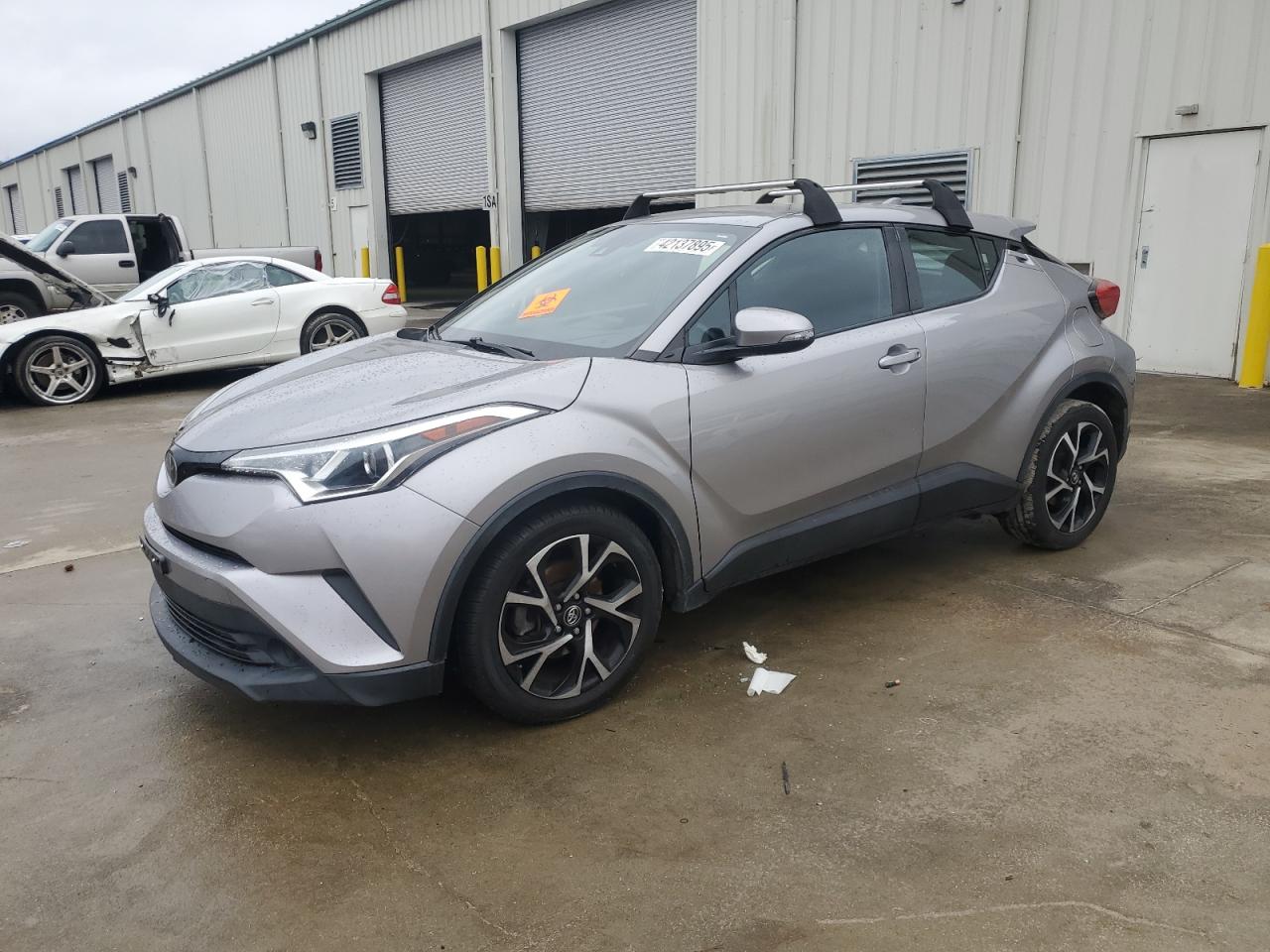 TOYOTA C-HR XLE 2018