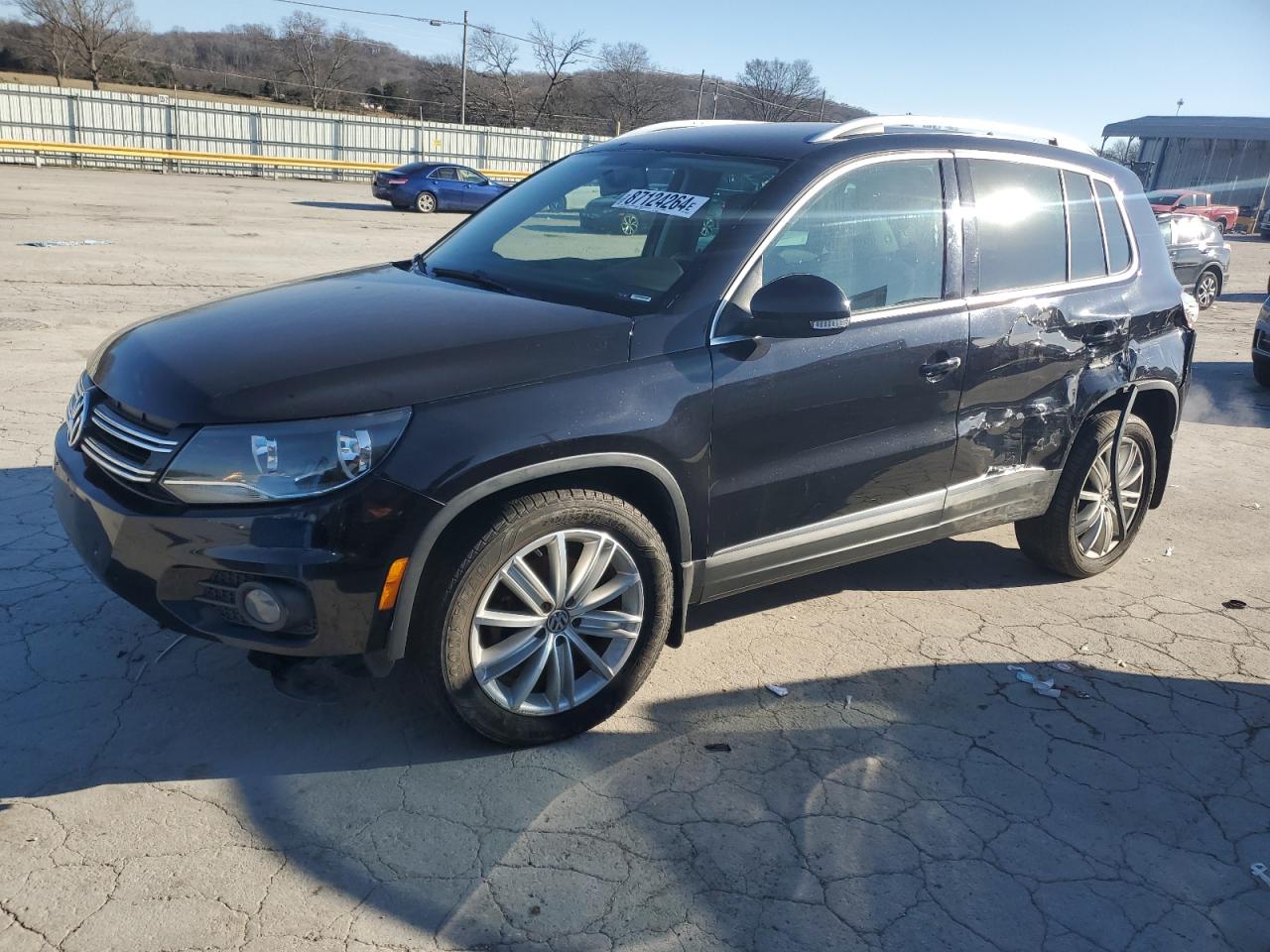 VOLKSWAGEN TIGUAN S 2014