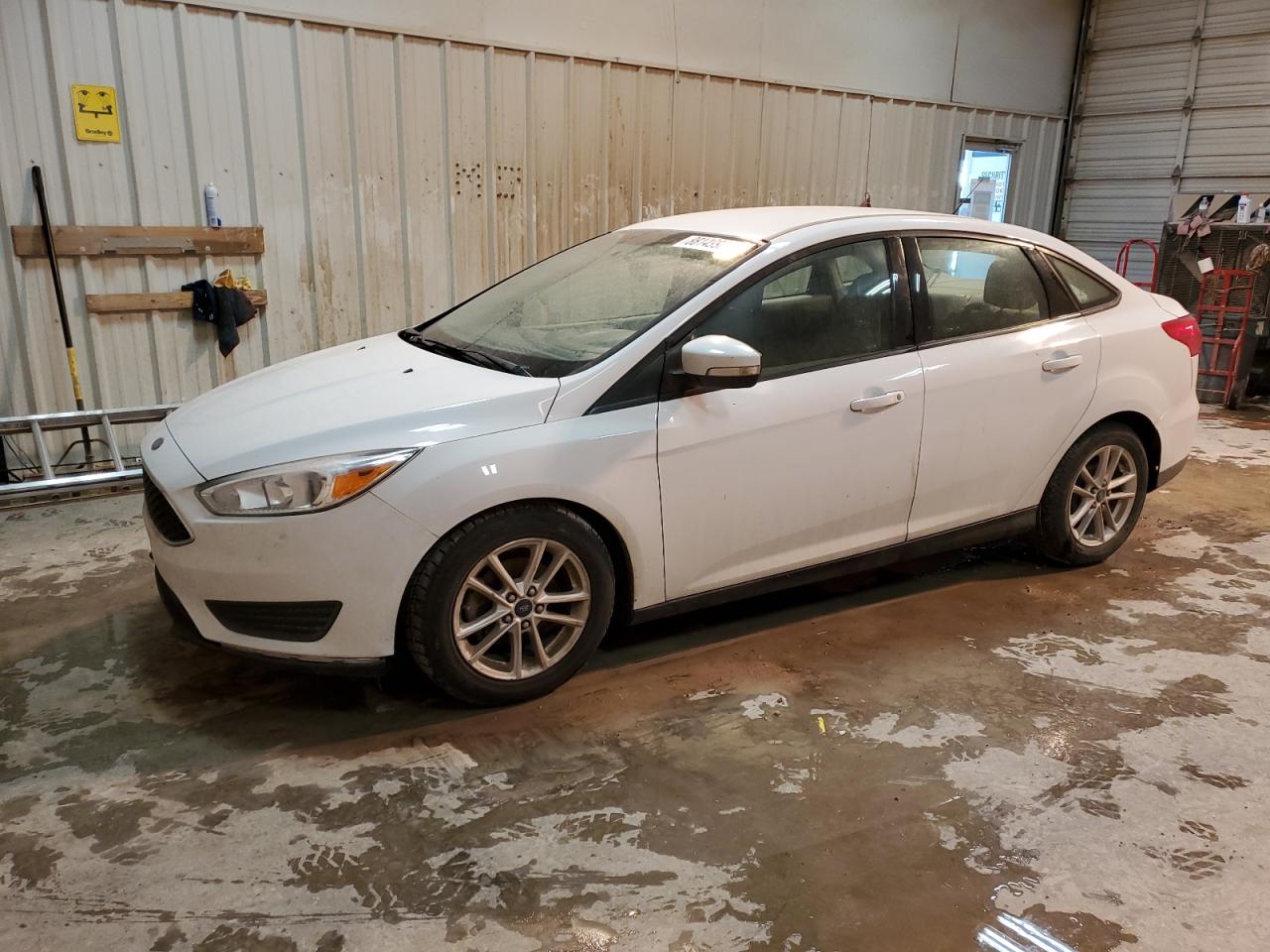 FORD FOCUS SE 2015
