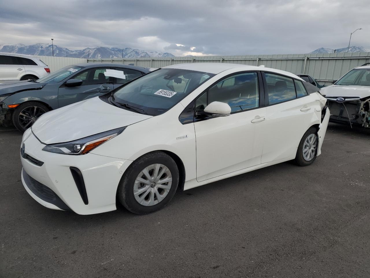 TOYOTA PRIUS 2019