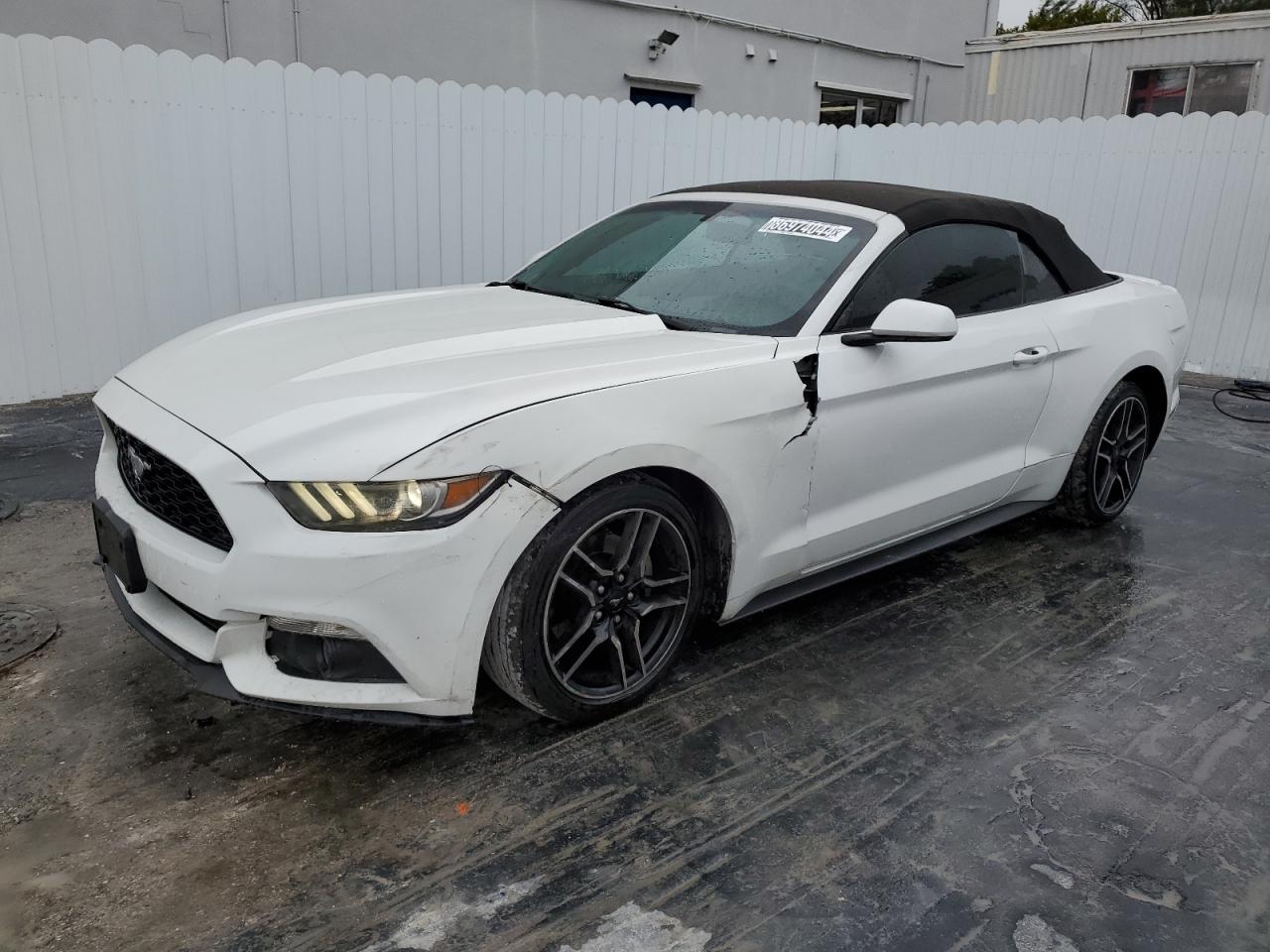 FORD MUSTANG 2015
