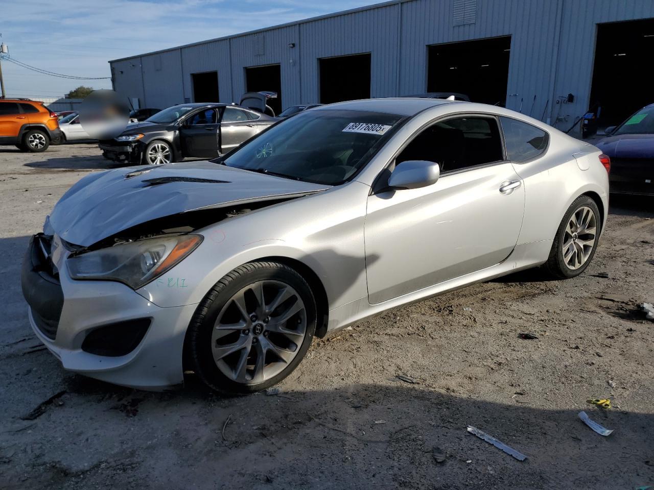 HYUNDAI GENESIS CO 2013