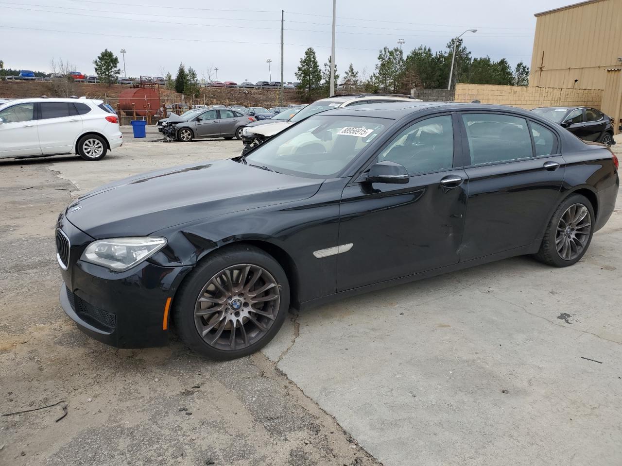 BMW 750 LXI 2015