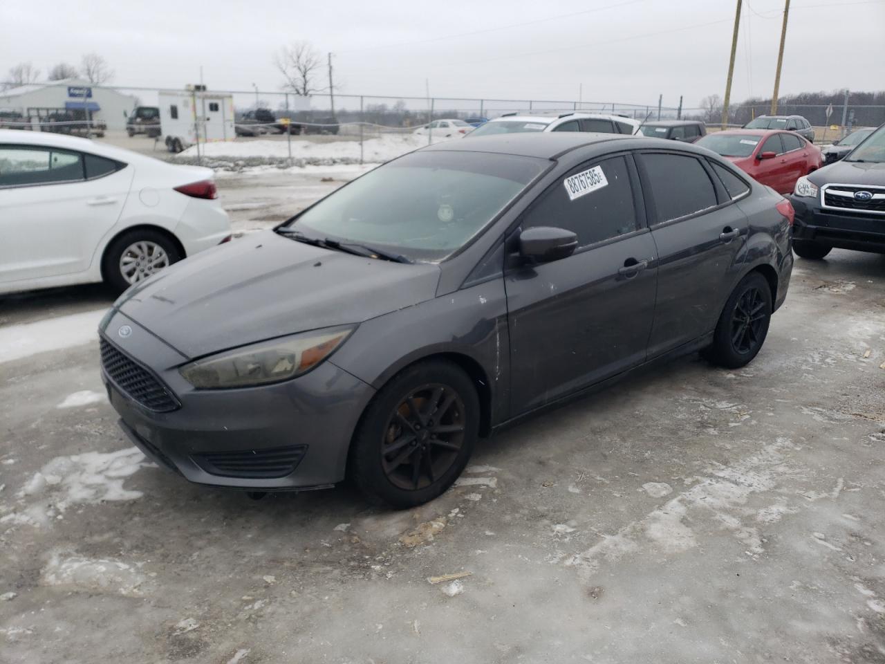 FORD FOCUS SE 2015