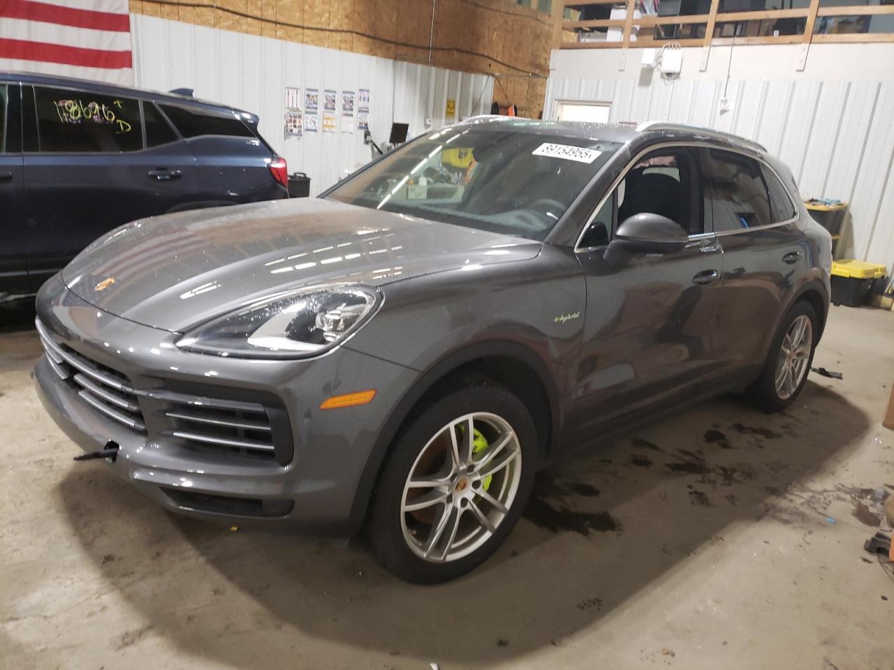PORSCHE CAYENNE E- 2022